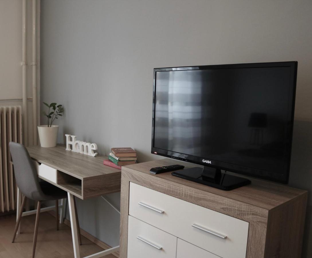 Szabadsag Apartman 페치 외부 사진